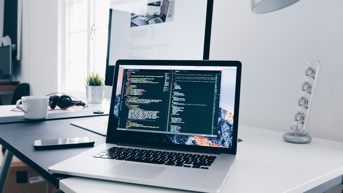 Custom Web Engineering vs Generic Templates: Engineering Platforms for High Conversion